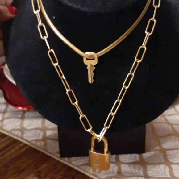 Lv shop jewelry set